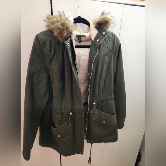 H&M Divided Fur Trim Jacket - Picture 1 of 2